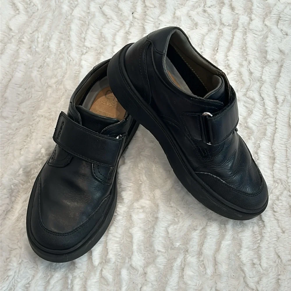 Geox Kids Italian leather black strap closure shoes Jr Riddock Little Kid 31